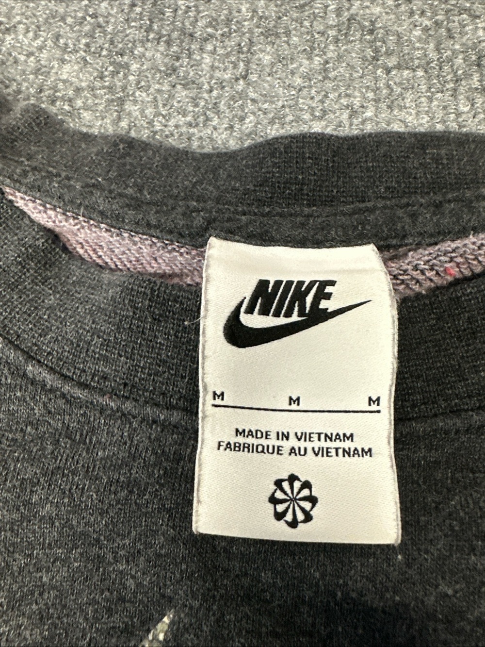 Sweater Subcategory Classification - Picture 3 of 9
